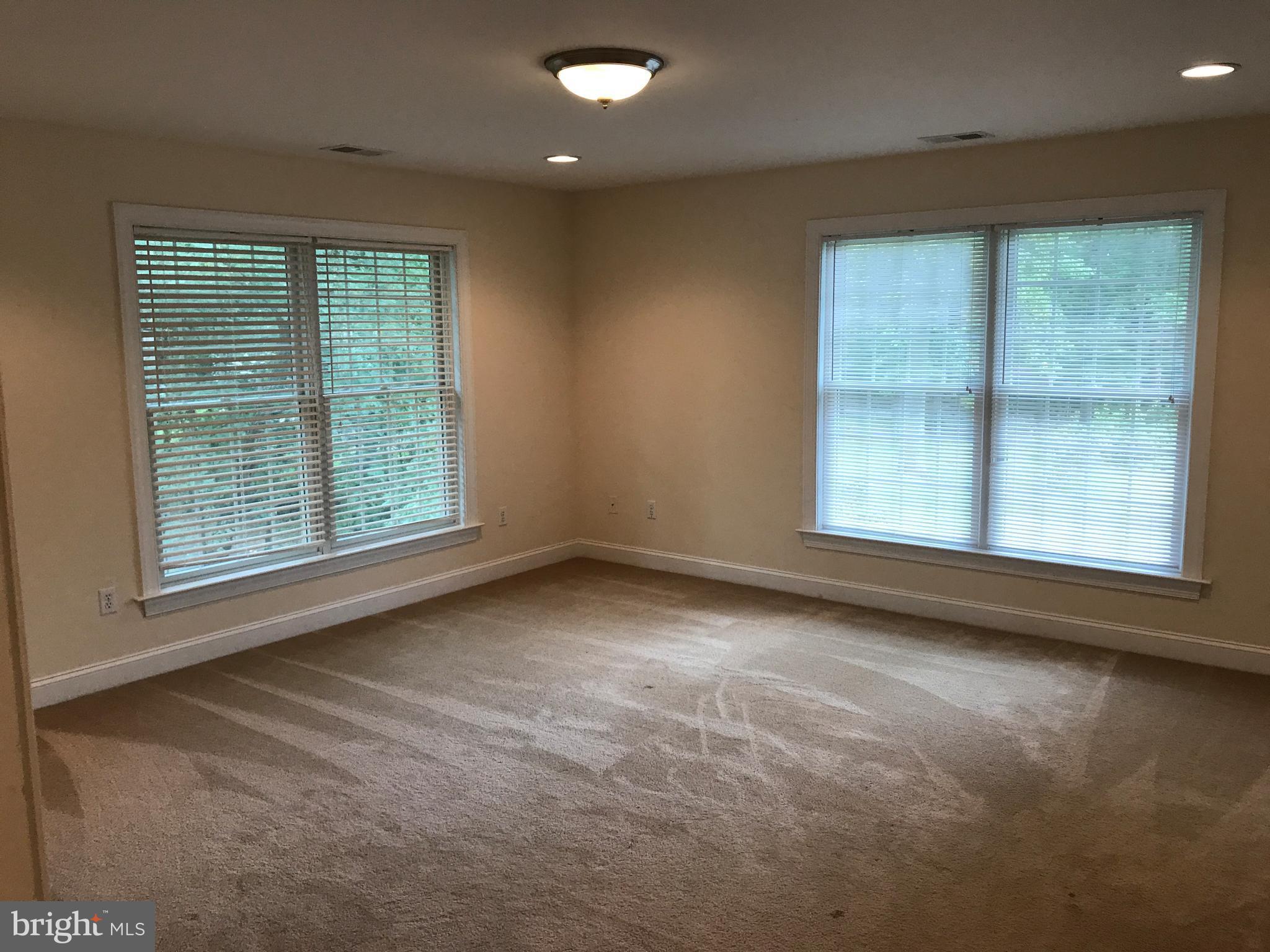 ARUNDEL PLAZA - Residential Lease