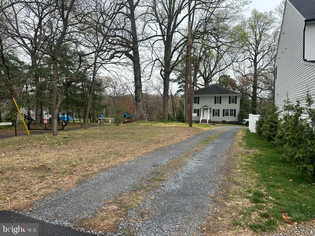 ARUNDEL PLAZA - Residential Lease