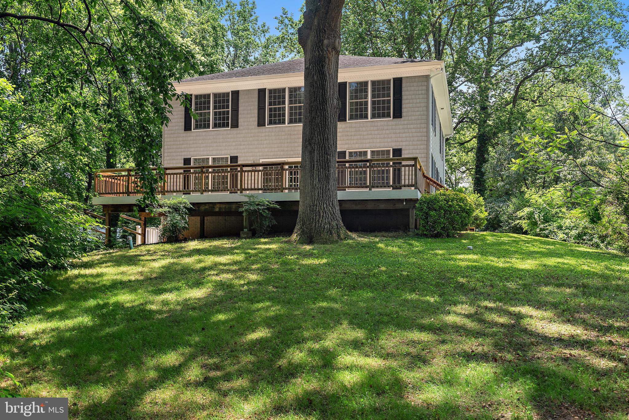 ARUNDEL PLAZA - Residential Lease