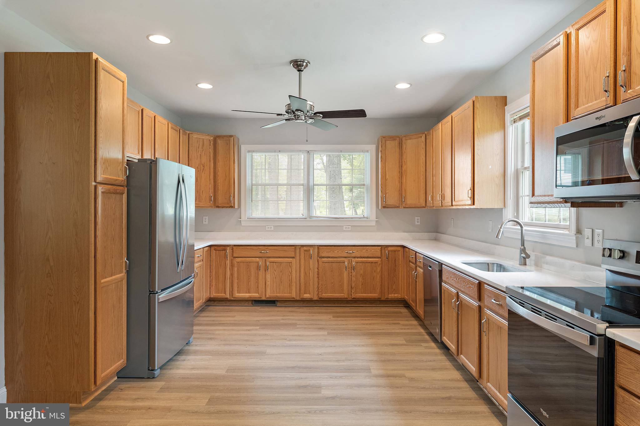 ARUNDEL PLAZA - Residential Lease