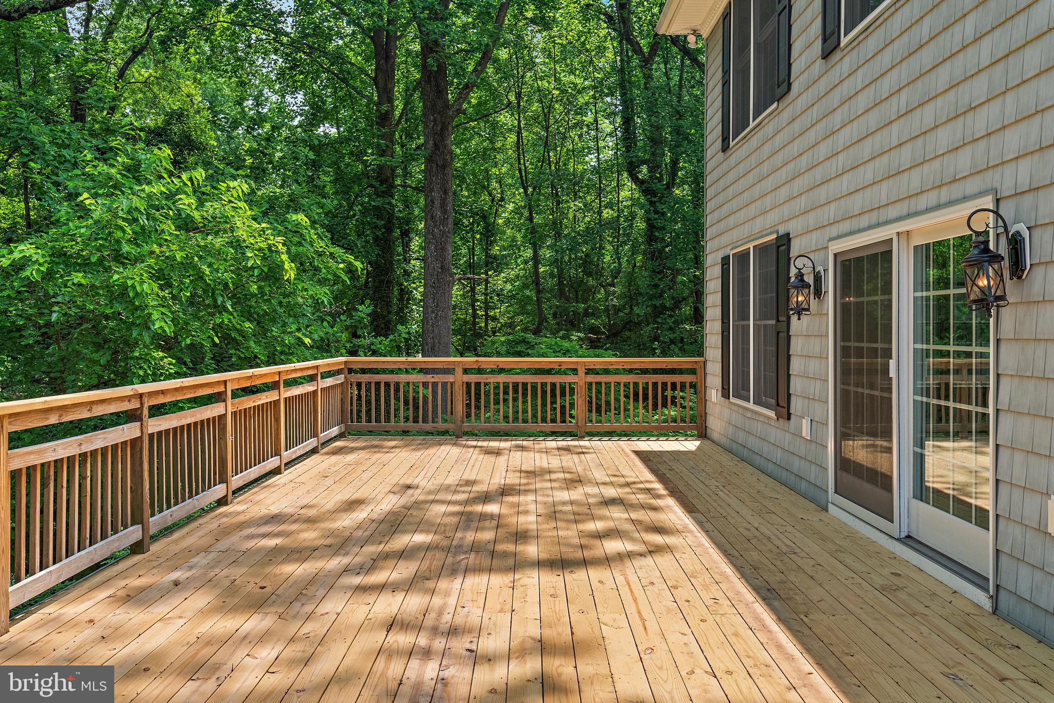 ARUNDEL PLAZA - Residential Lease