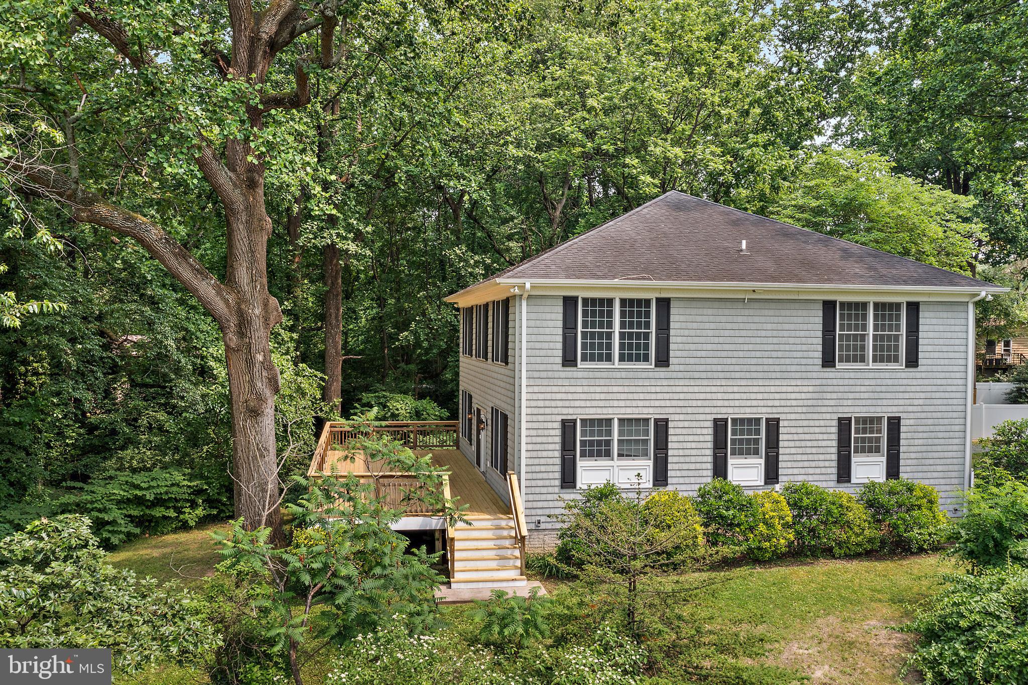 ARUNDEL PLAZA - Residential Lease