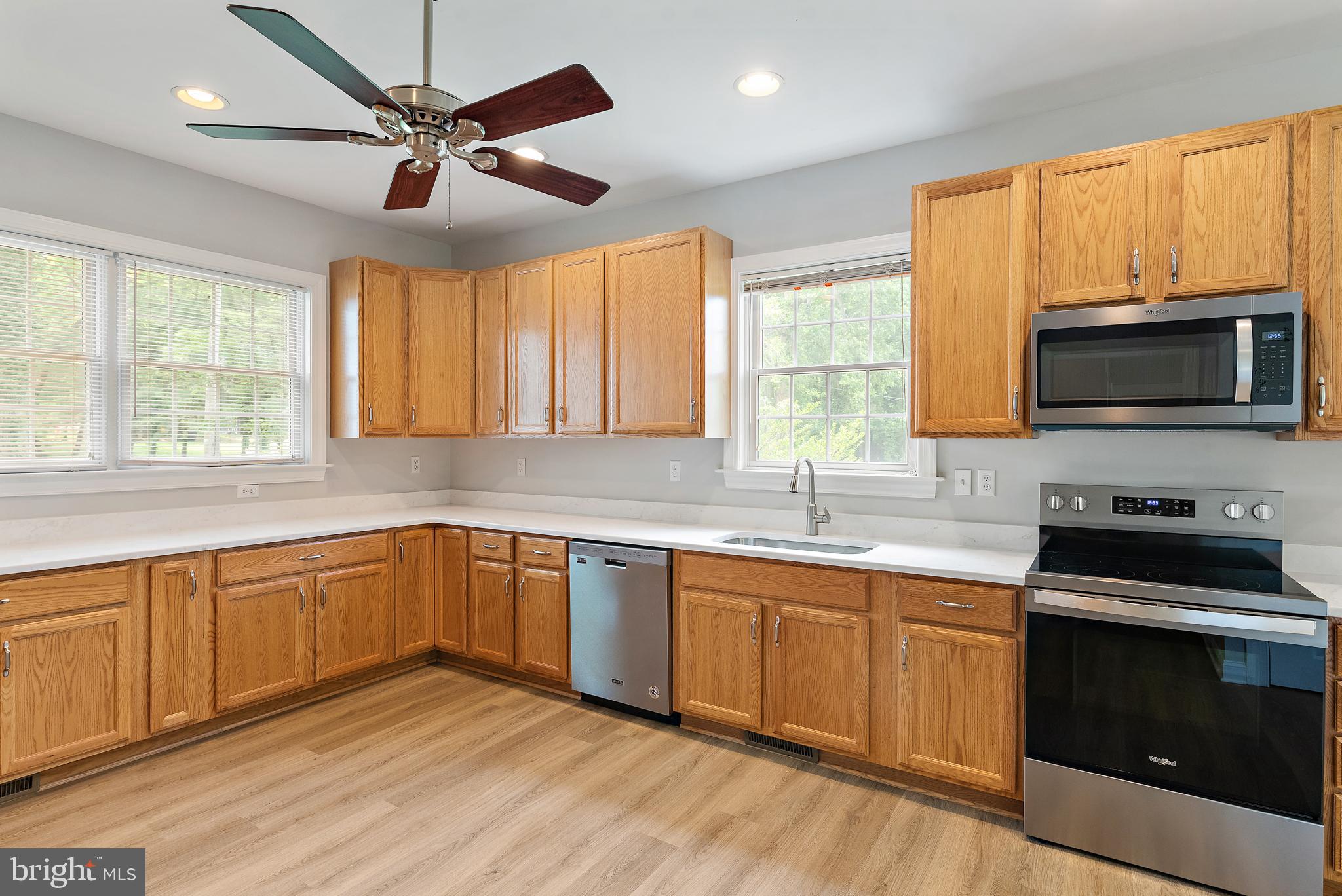 ARUNDEL PLAZA - Residential Lease