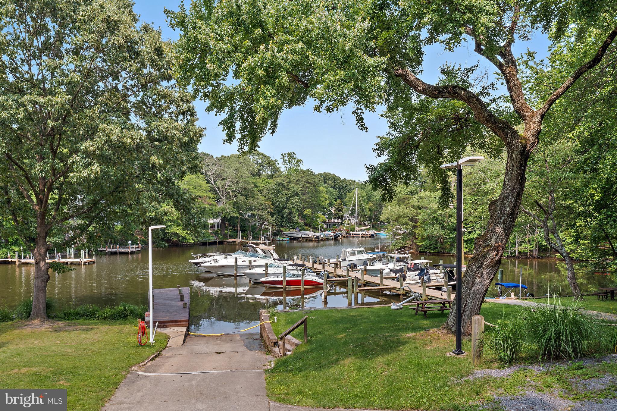 ARUNDEL PLAZA - Residential Lease