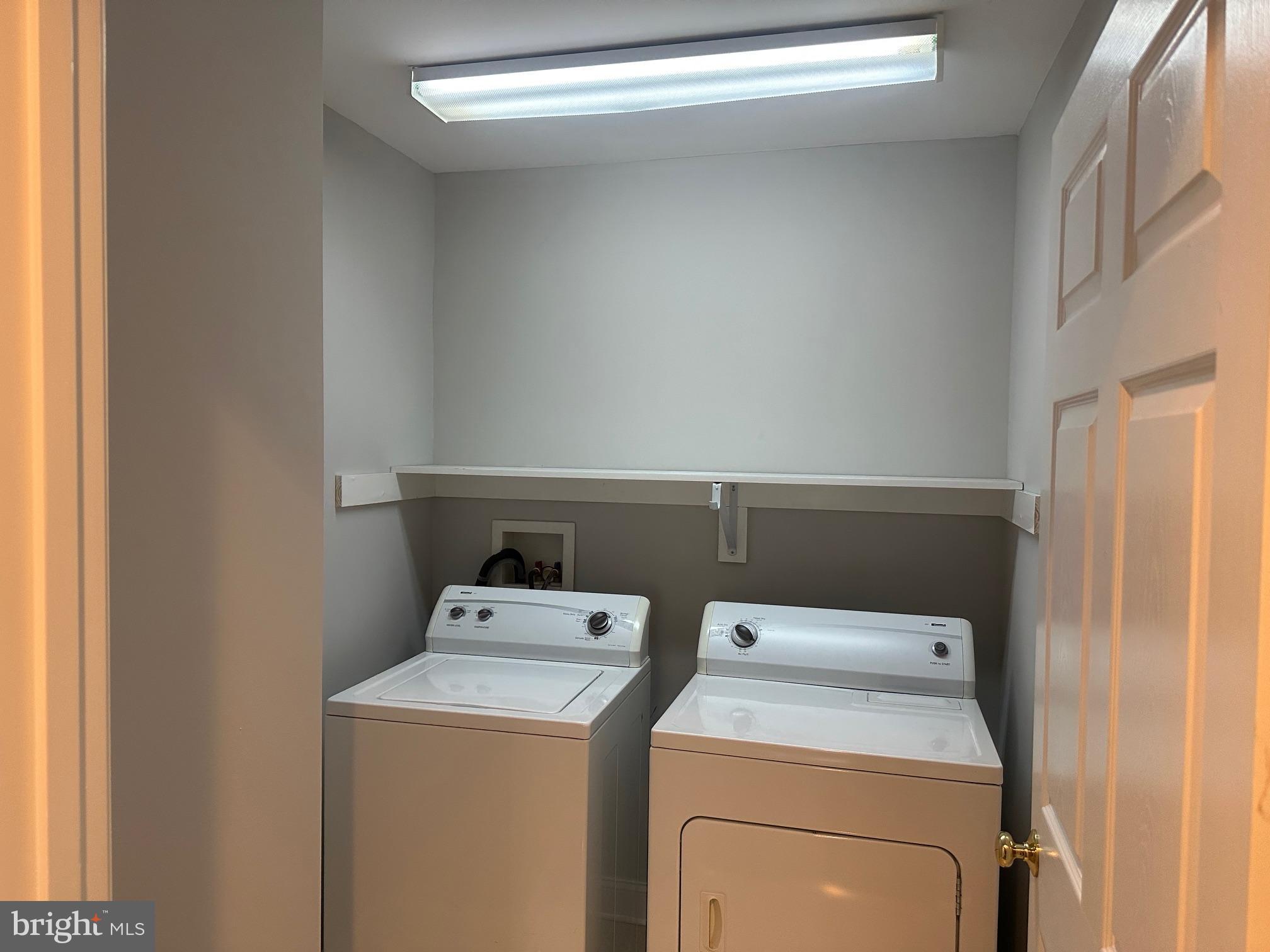 ARUNDEL PLAZA - Residential Lease