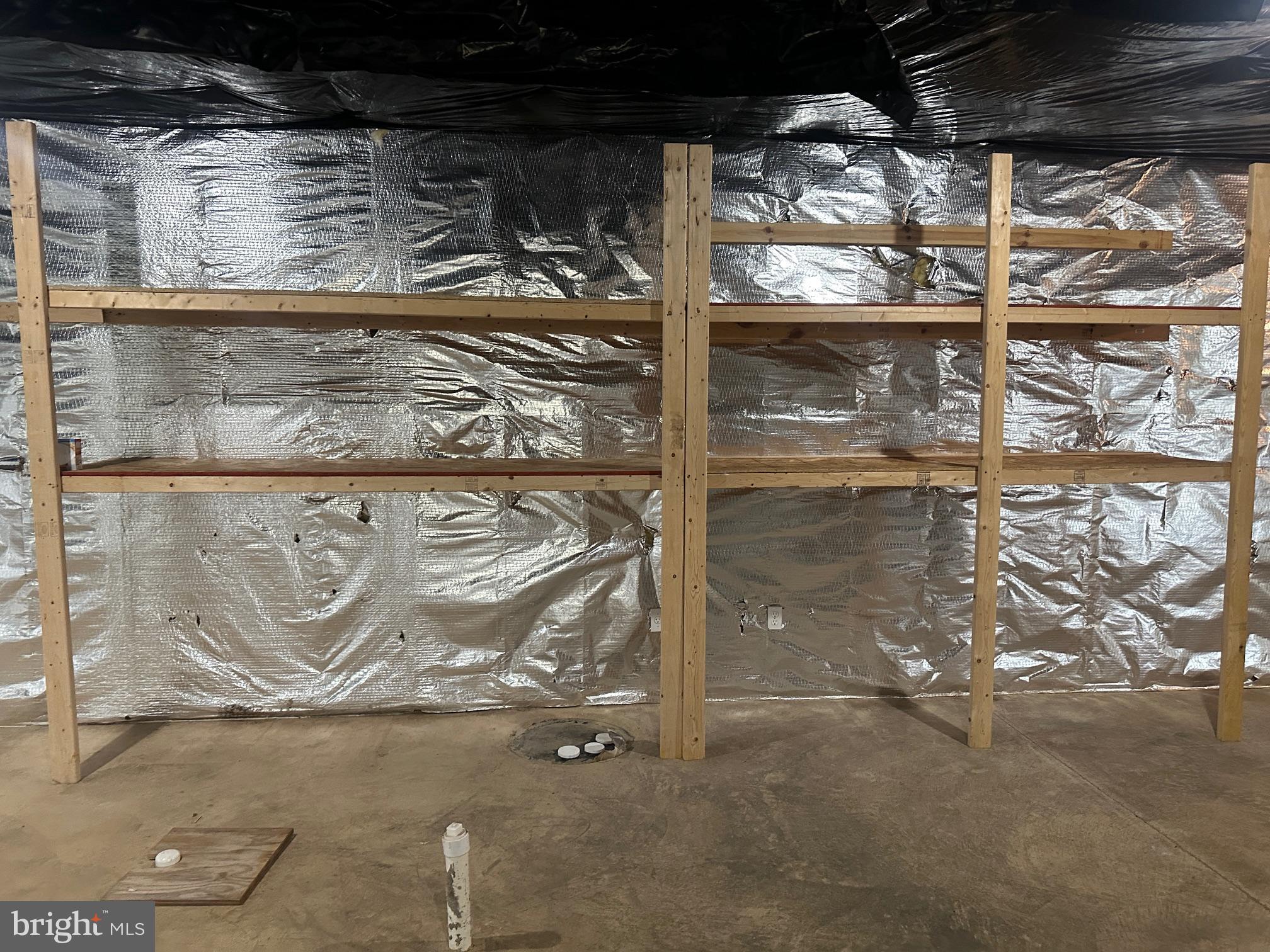 ARUNDEL PLAZA - Residential Lease