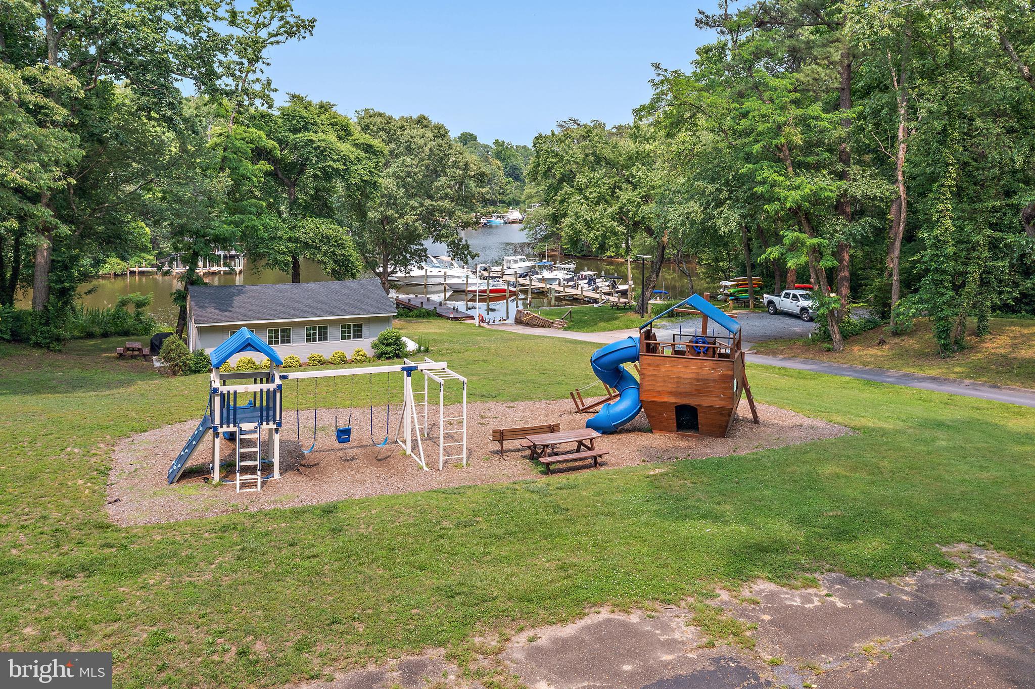 ARUNDEL PLAZA - Residential Lease