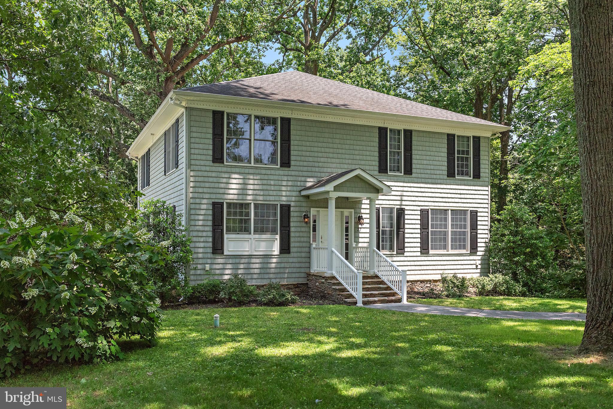 ARUNDEL PLAZA - Residential Lease