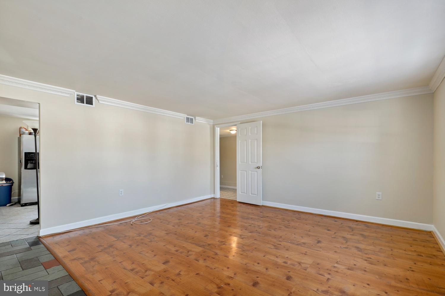 DULLES PARK - Residential