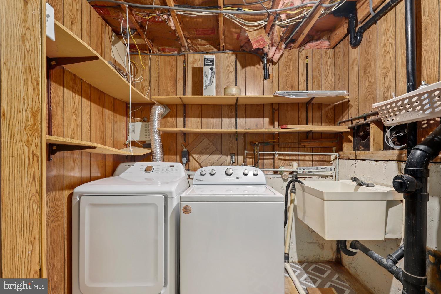 DULLES PARK - Residential