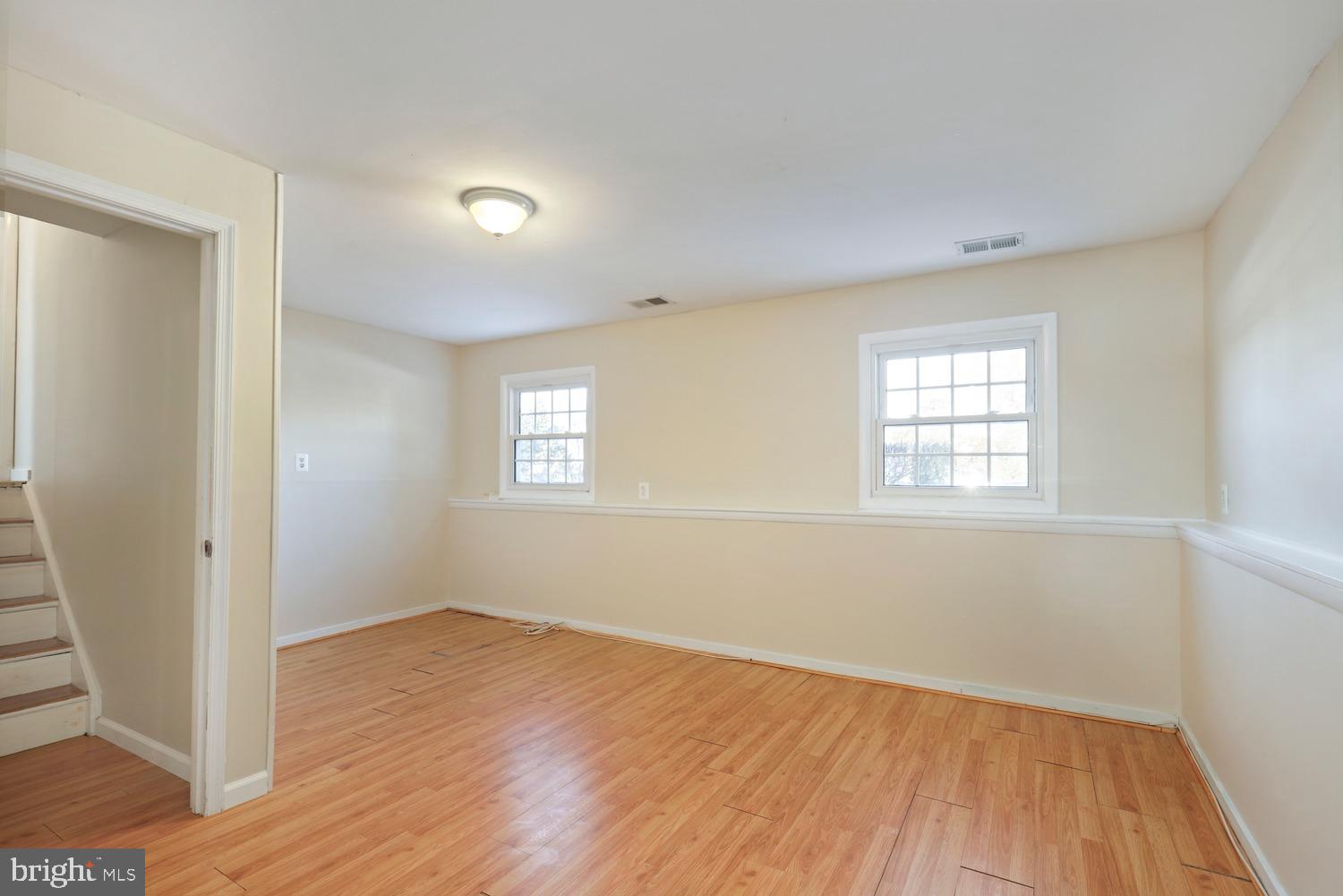 DULLES PARK - Residential