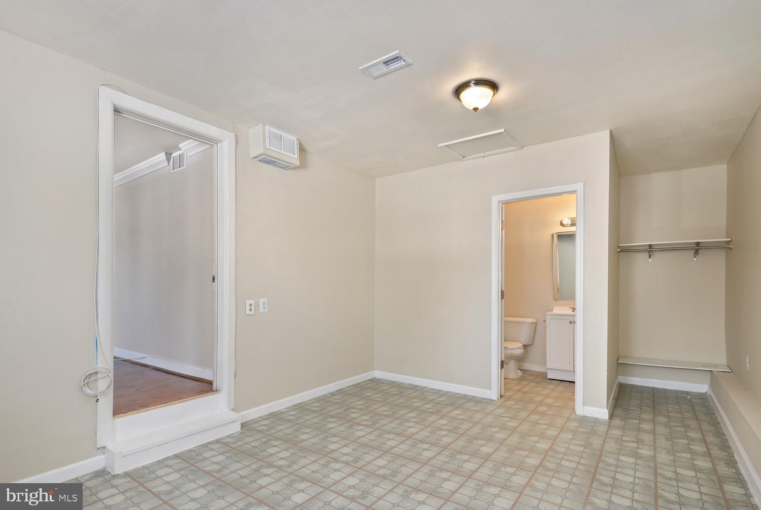 DULLES PARK - Residential