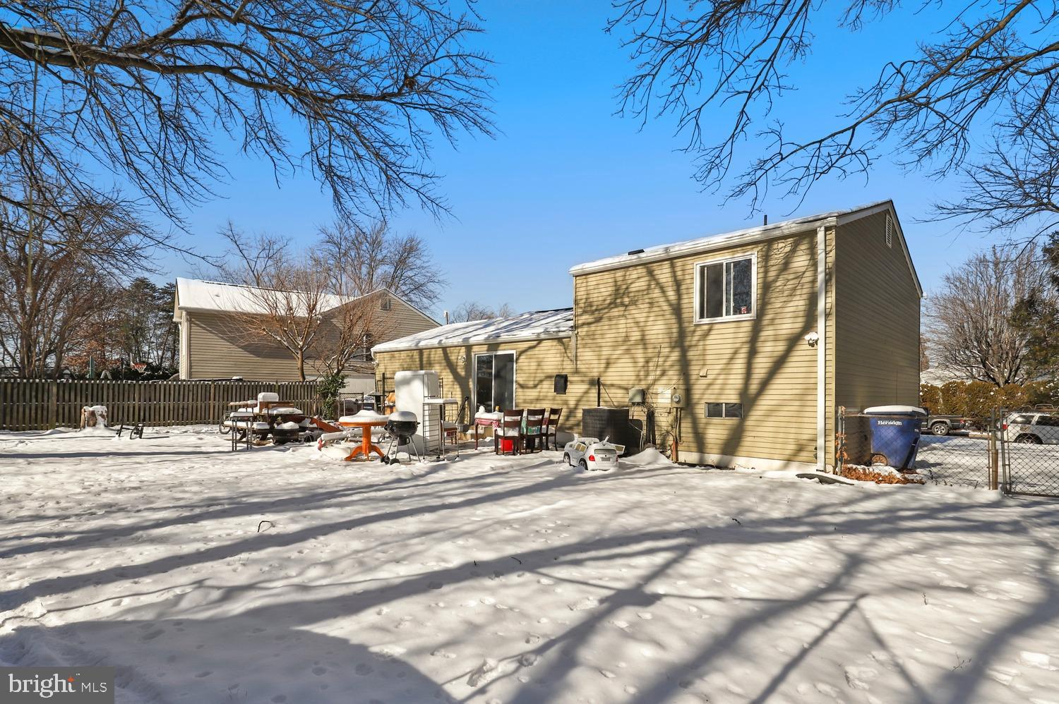 DULLES PARK - Residential