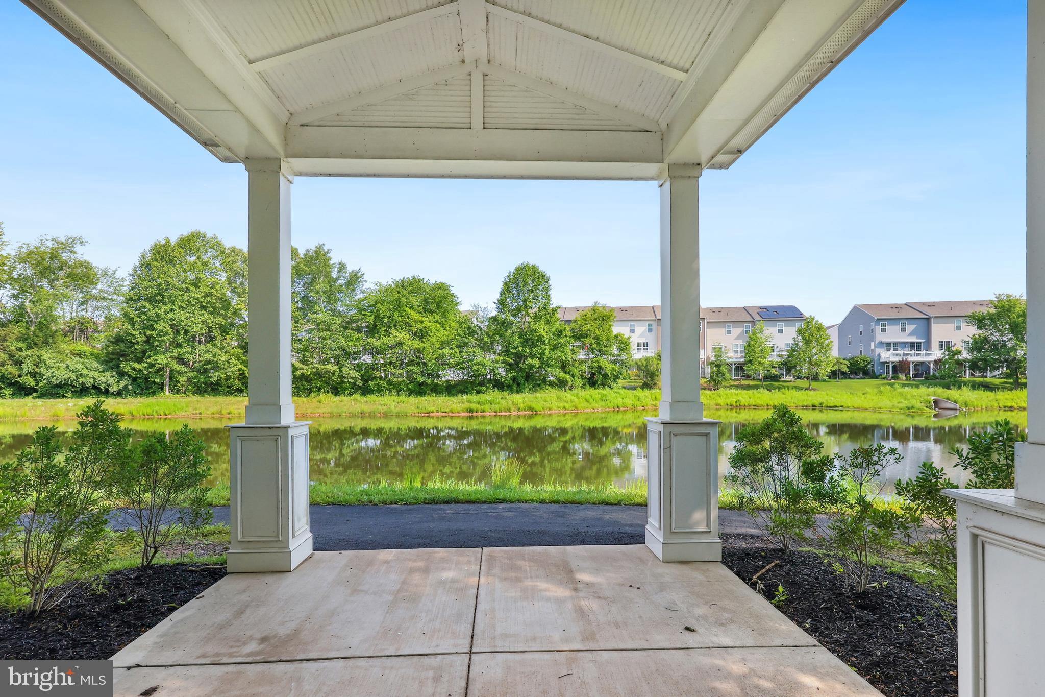 BRADLEY SQUARE - Residential