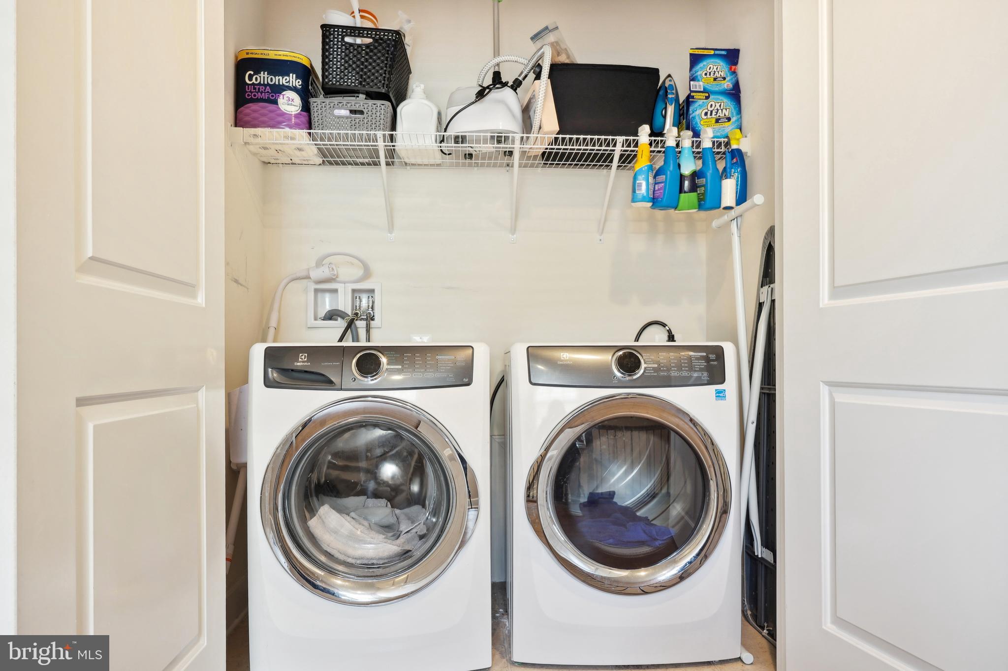 BRADLEY SQUARE - Residential