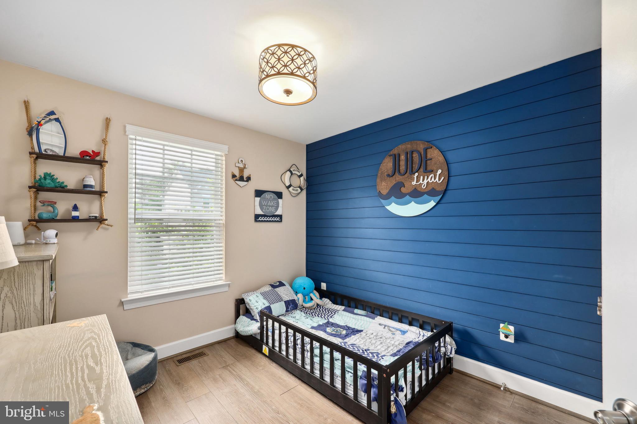 BRADLEY SQUARE - Residential