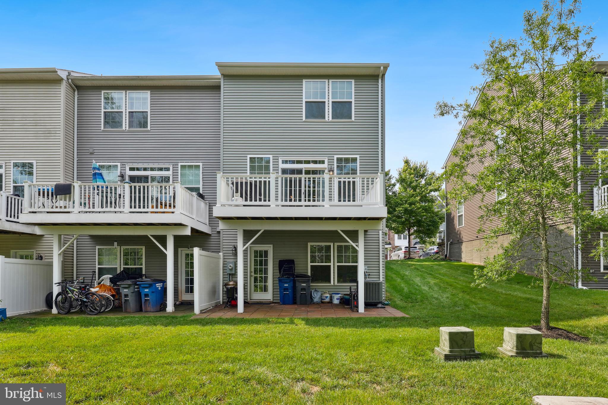 BRADLEY SQUARE - Residential