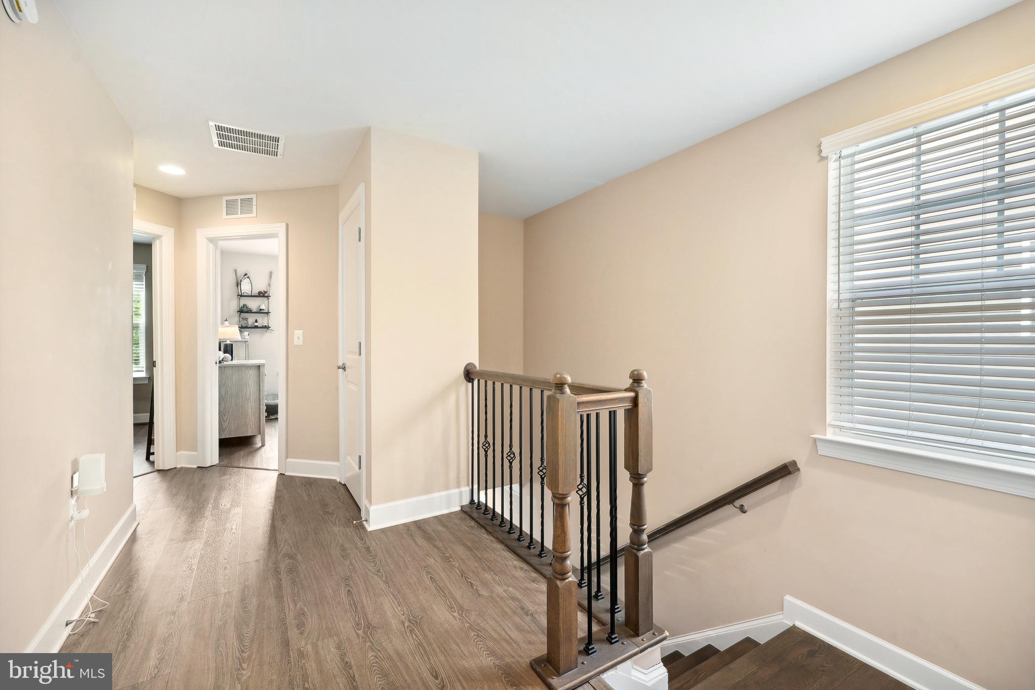 BRADLEY SQUARE - Residential