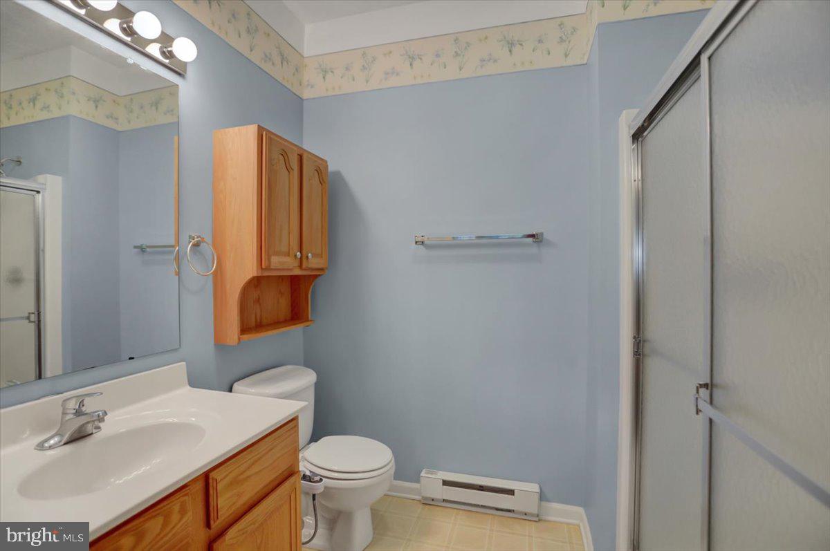 SUMMERLAND MANOR - Residential