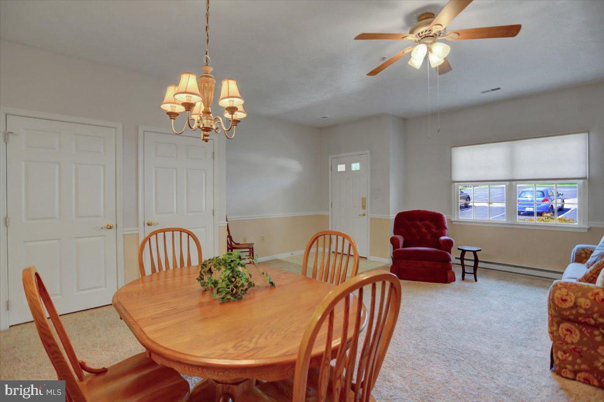 SUMMERLAND MANOR - Residential