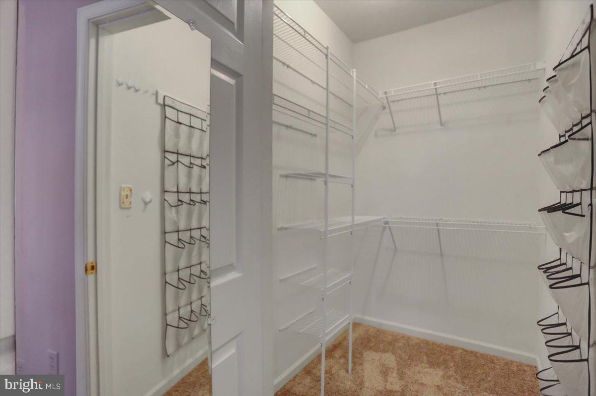 SUMMERLAND MANOR - Residential