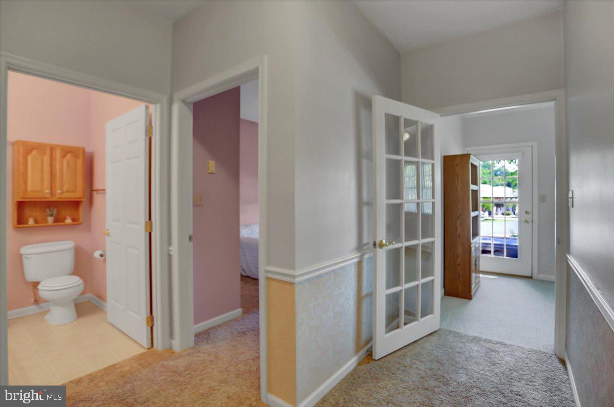 SUMMERLAND MANOR - Residential