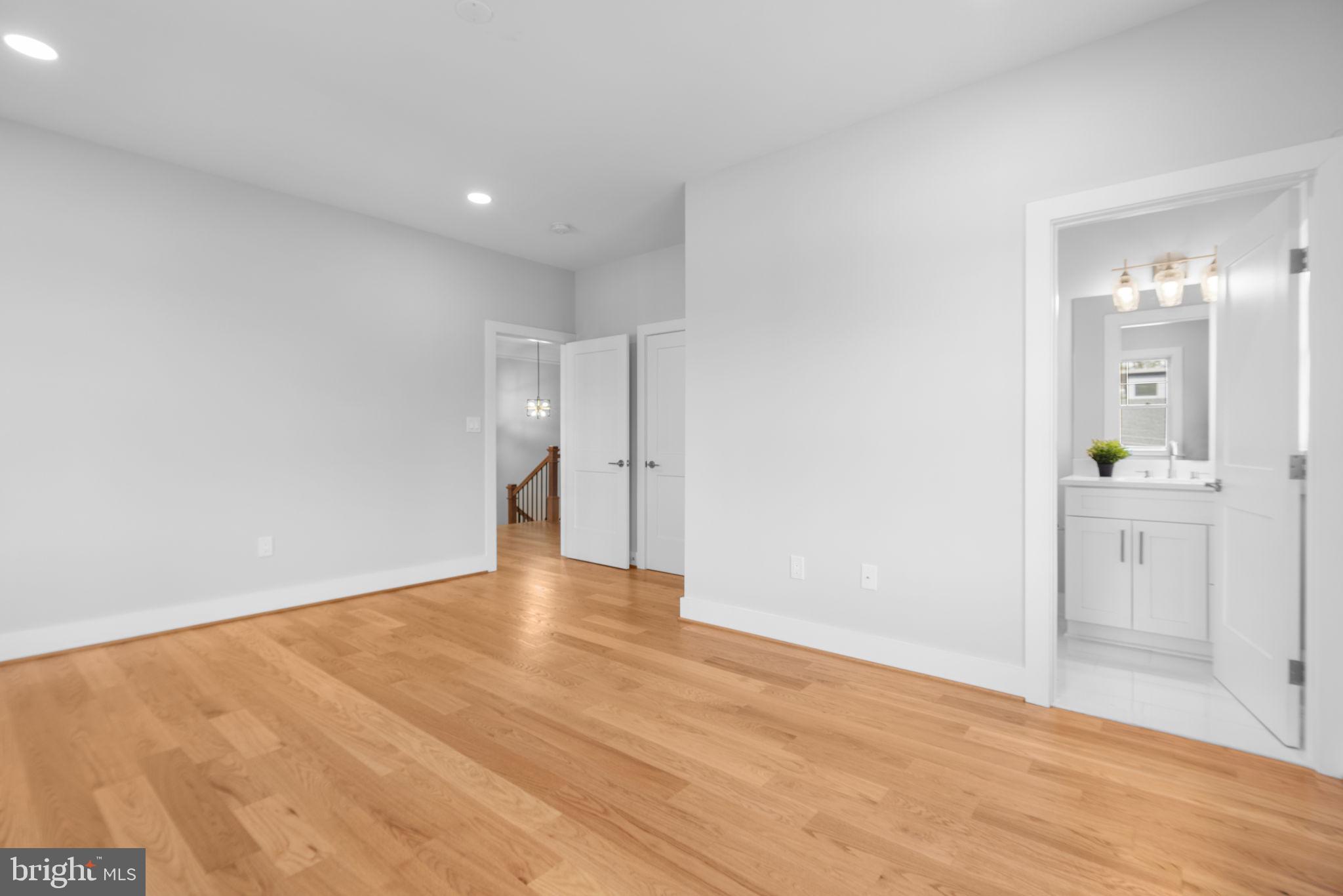 PIMMIT HILLS - Residential