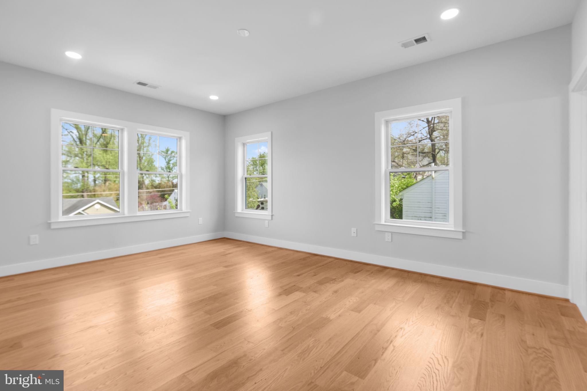 PIMMIT HILLS - Residential