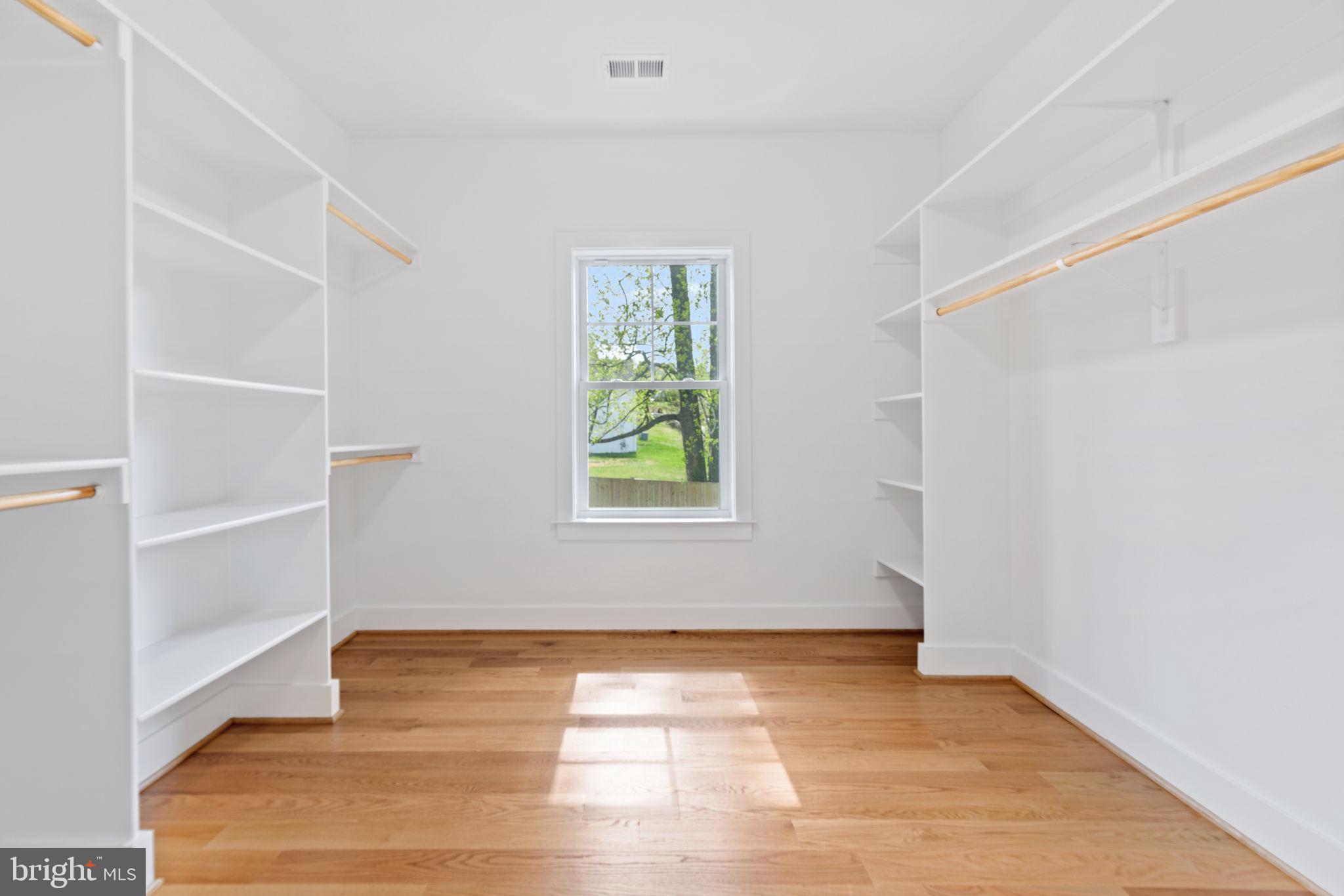 PIMMIT HILLS - Residential