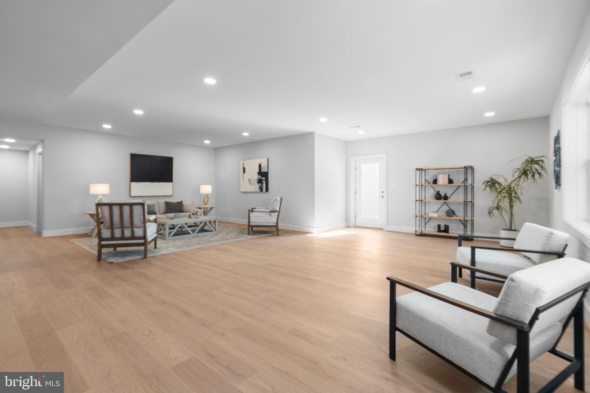 PIMMIT HILLS - Residential