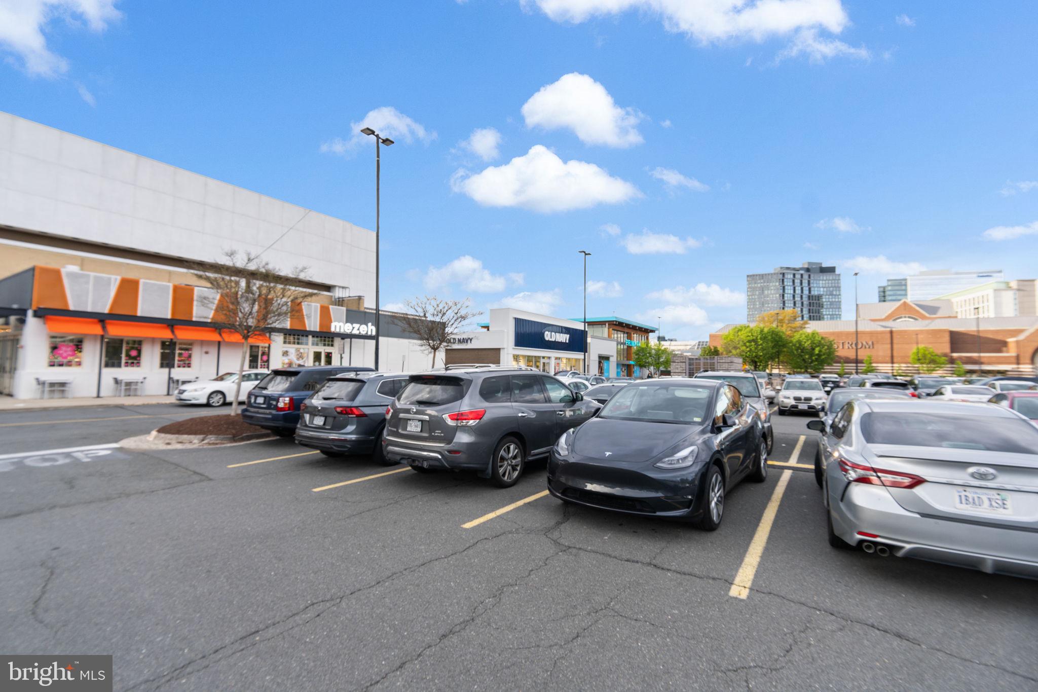 PIMMIT HILLS - Residential