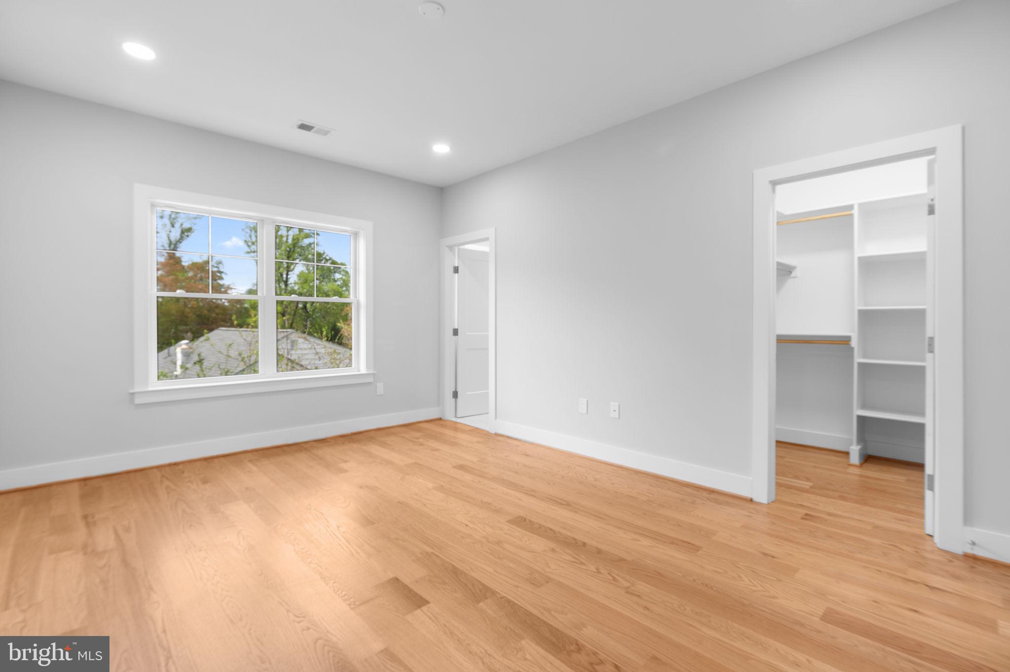 PIMMIT HILLS - Residential