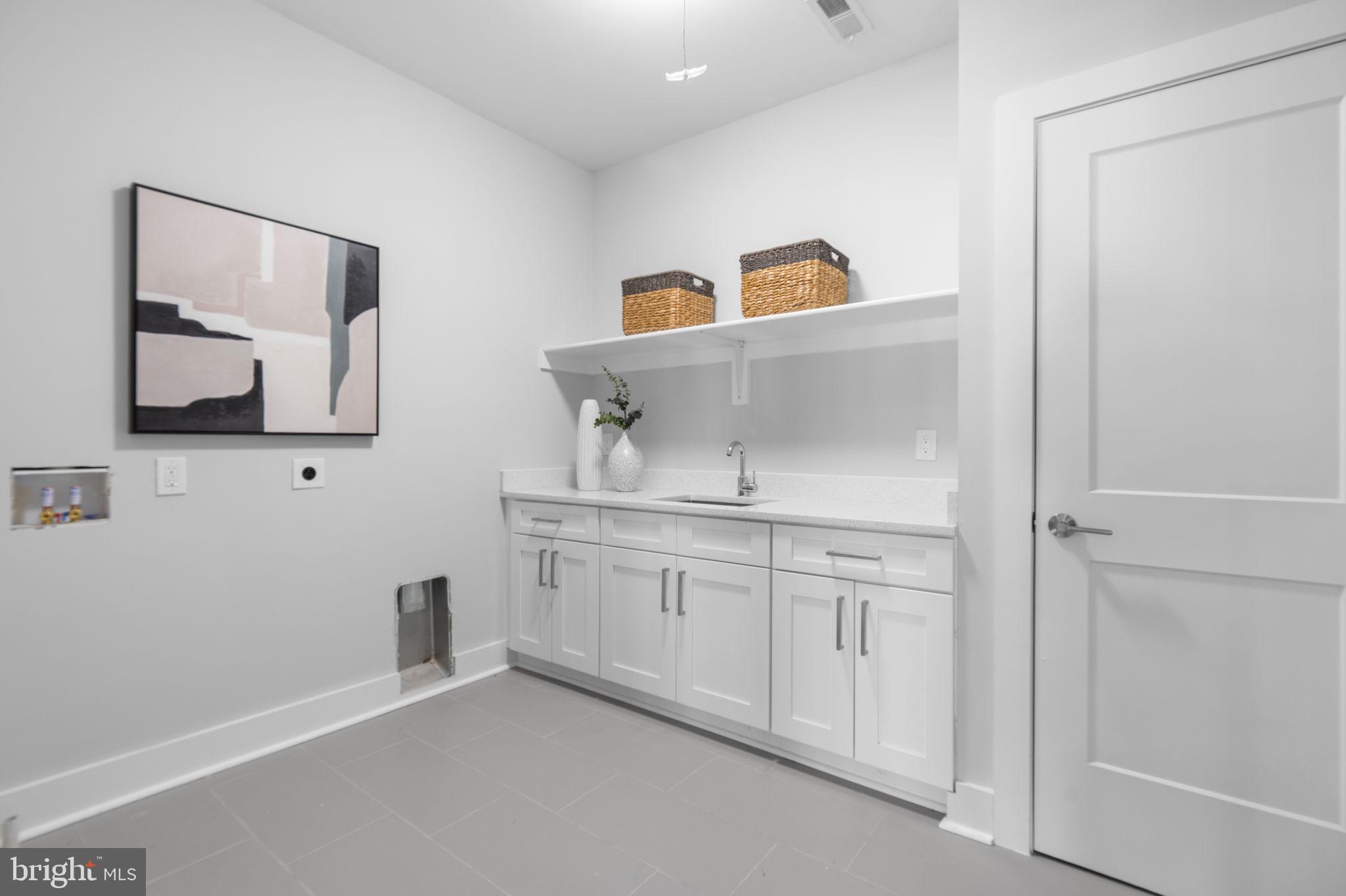 PIMMIT HILLS - Residential