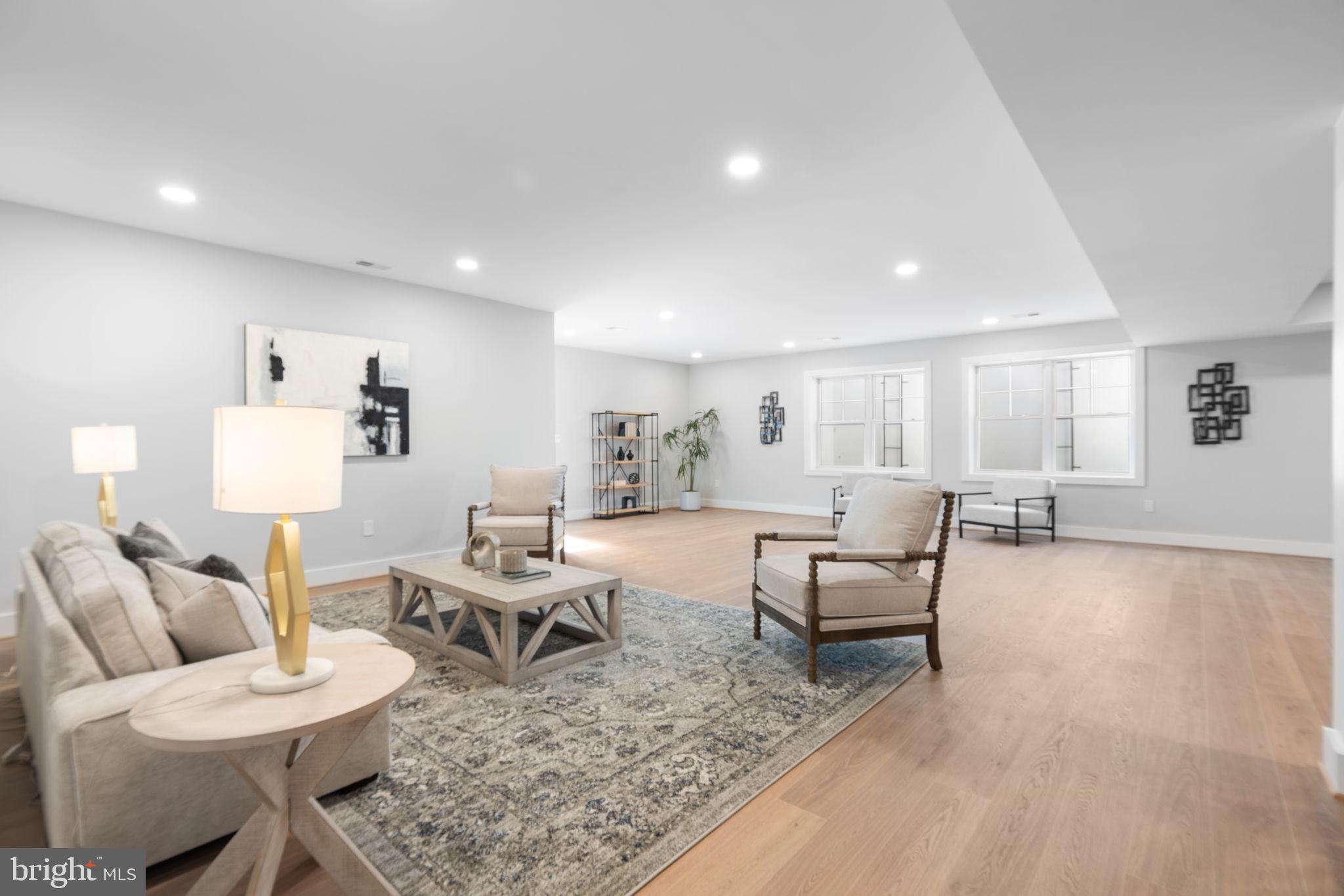 PIMMIT HILLS - Residential