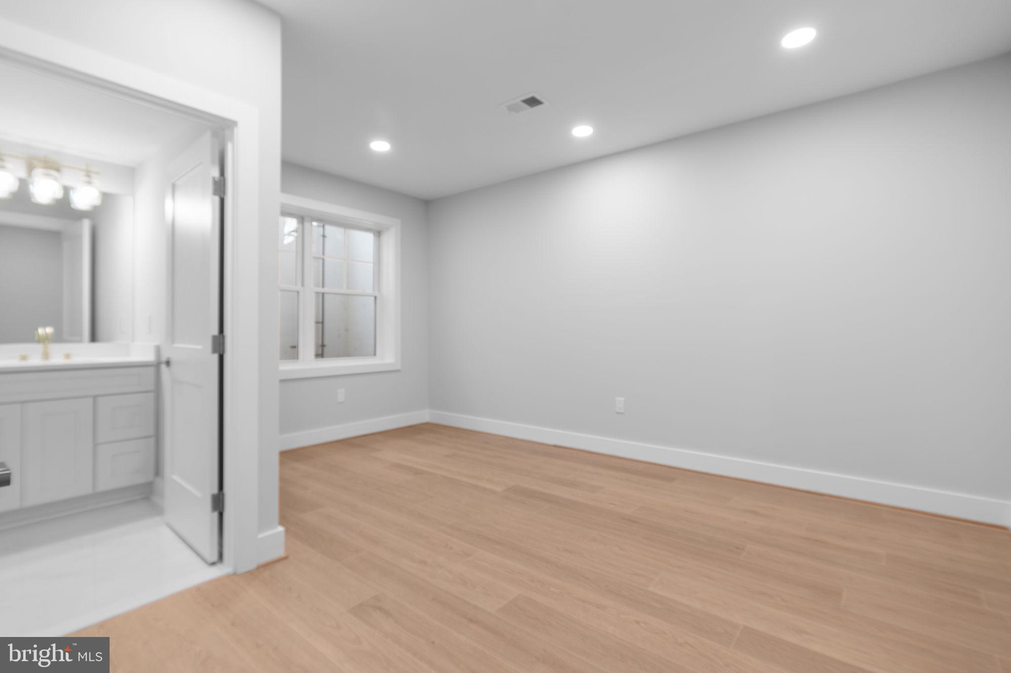 PIMMIT HILLS - Residential