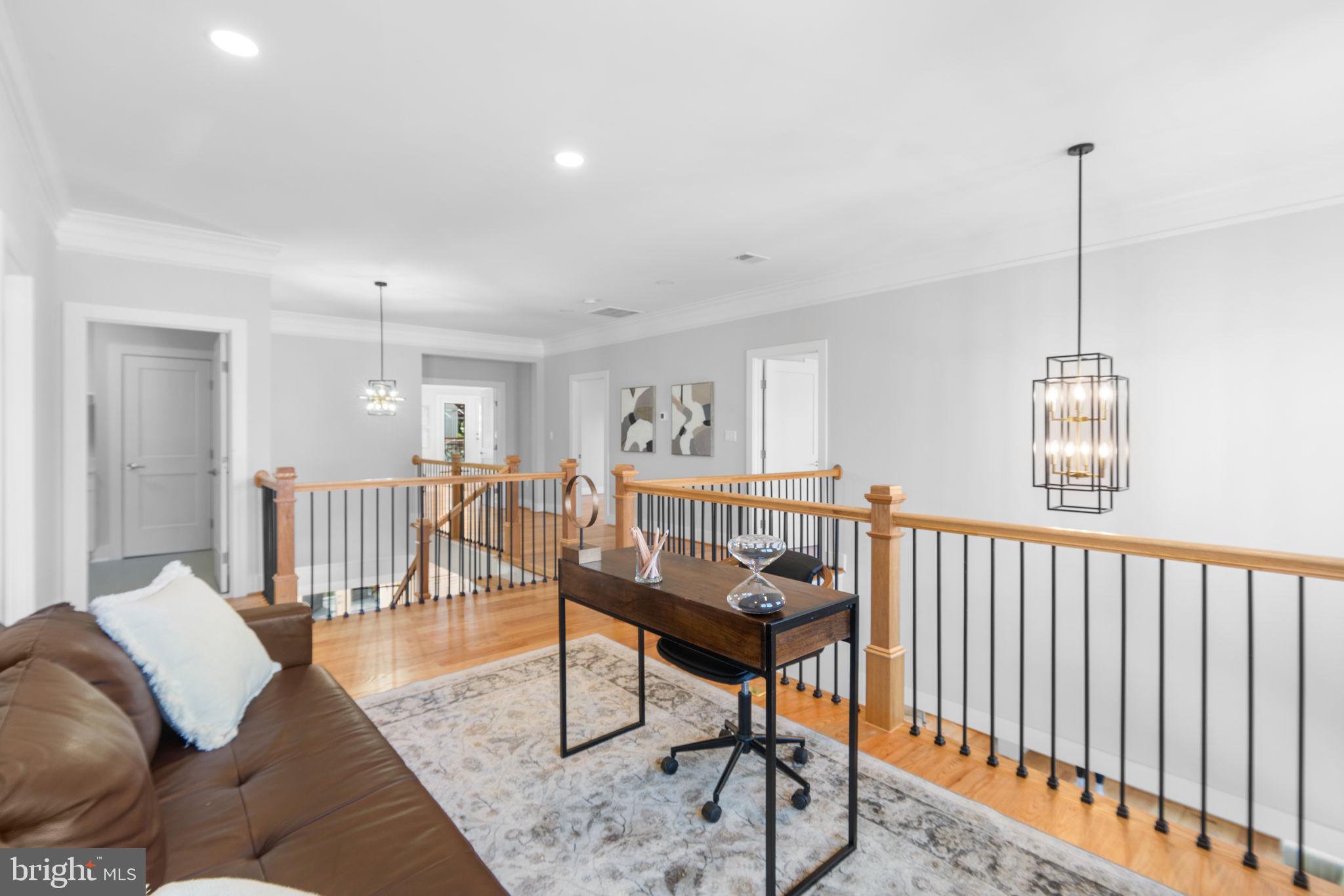 PIMMIT HILLS - Residential