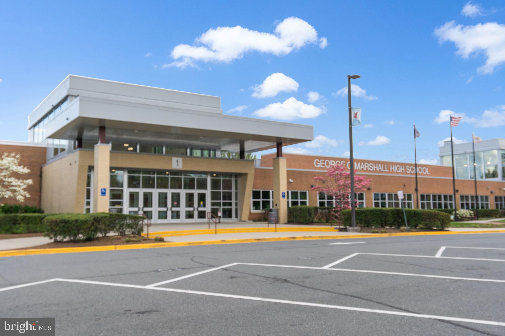 PIMMIT HILLS - Residential