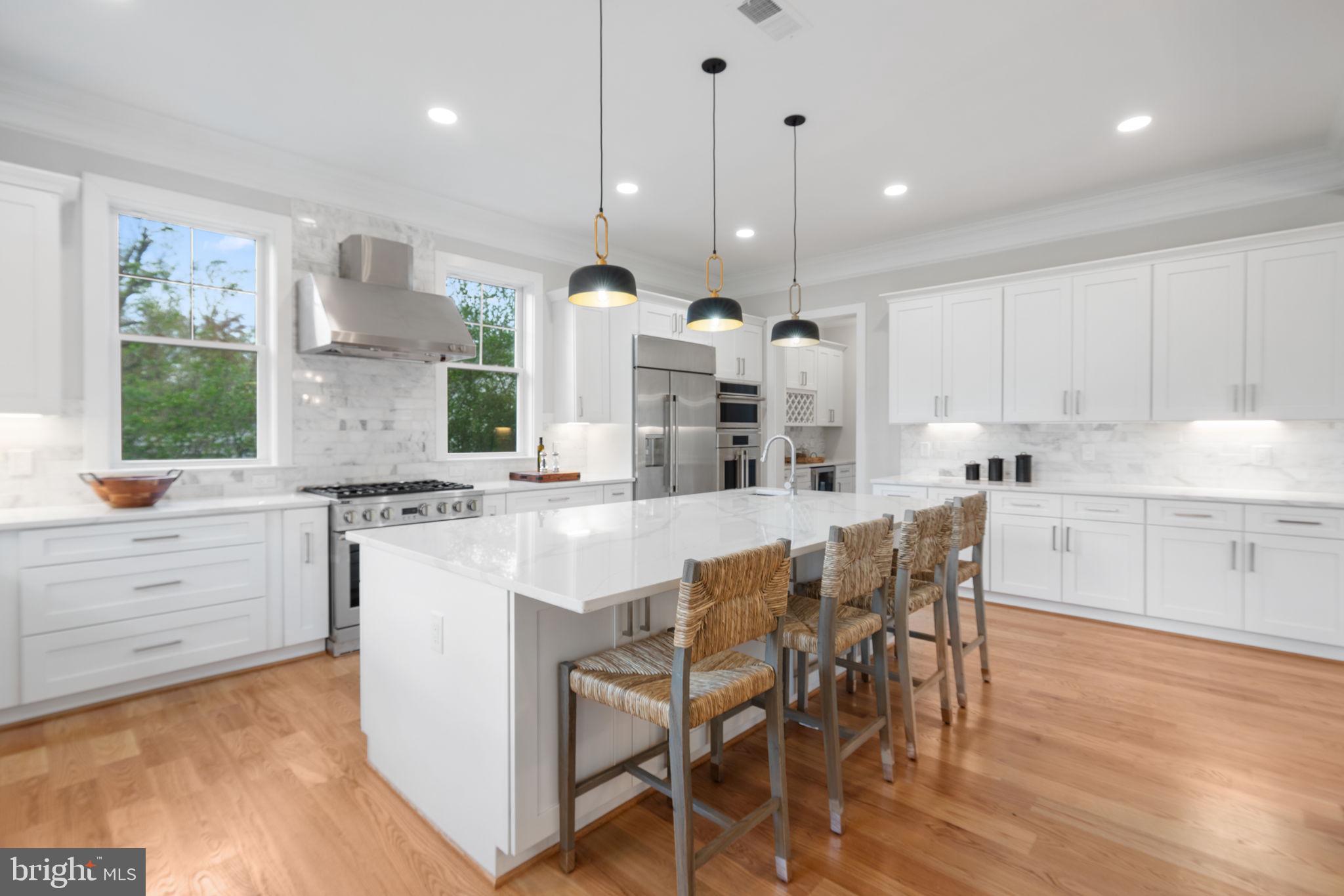 PIMMIT HILLS - Residential