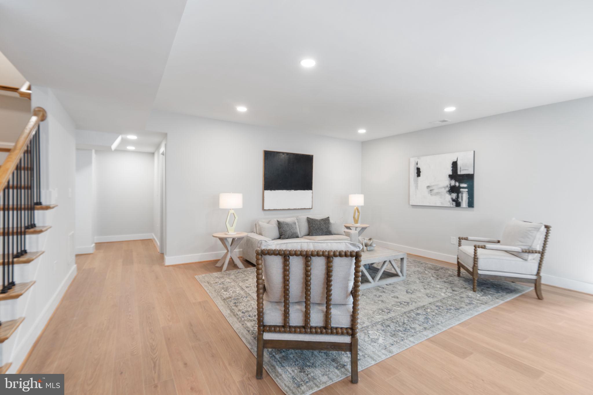 PIMMIT HILLS - Residential