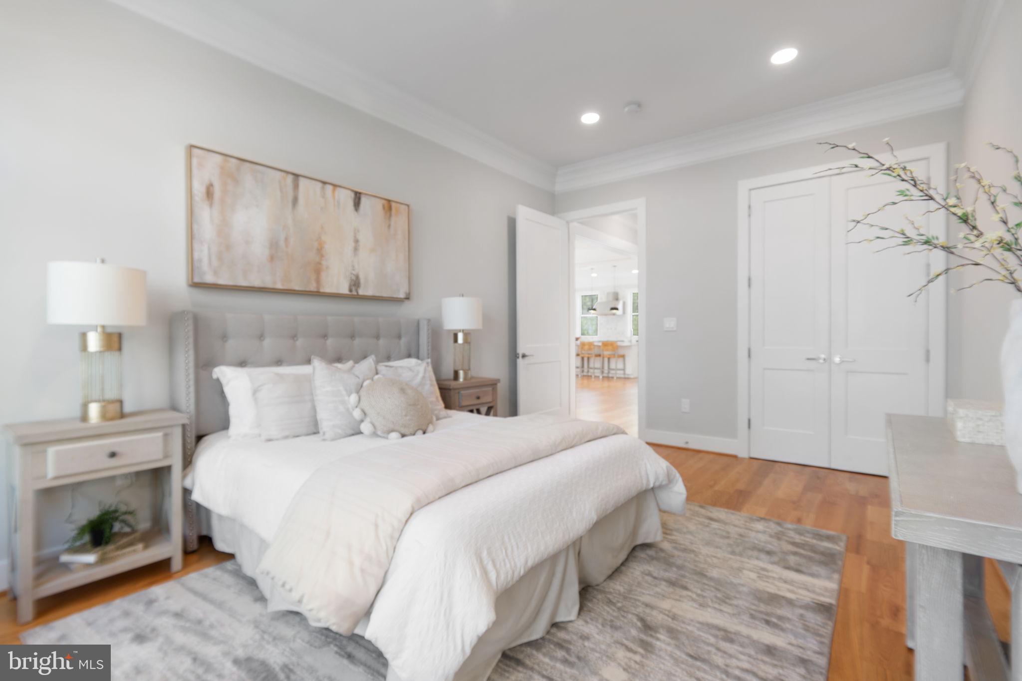 PIMMIT HILLS - Residential