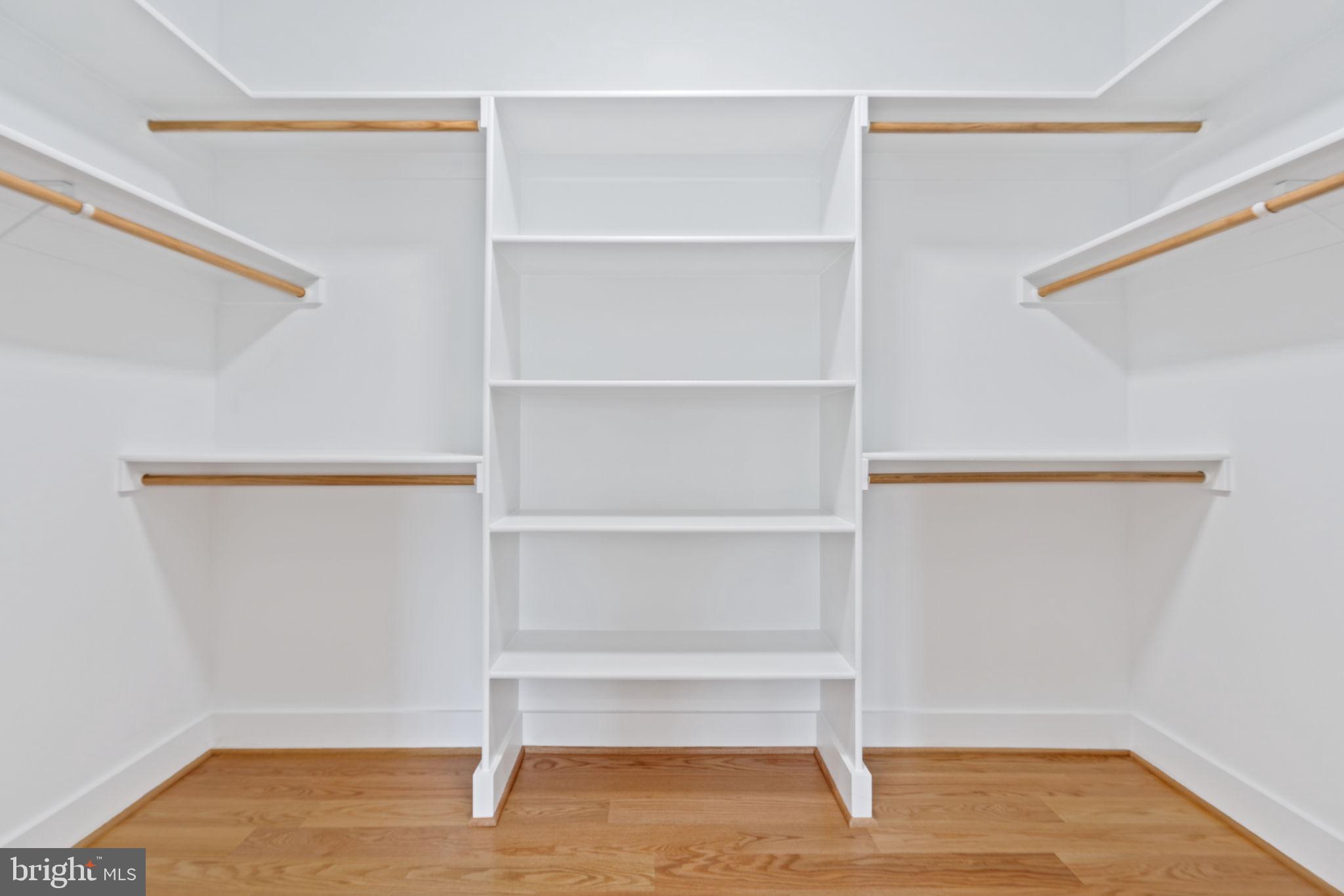 PIMMIT HILLS - Residential