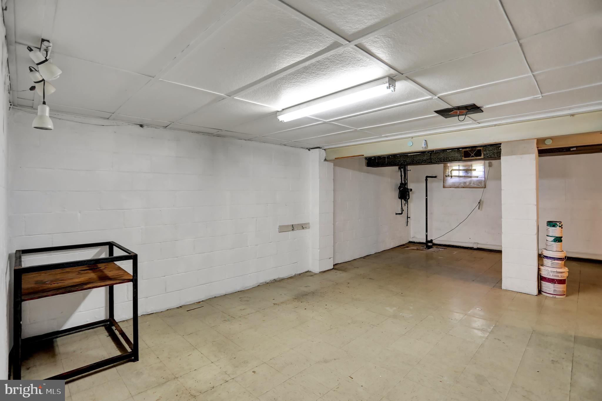 ROBIN HILLS - Residential