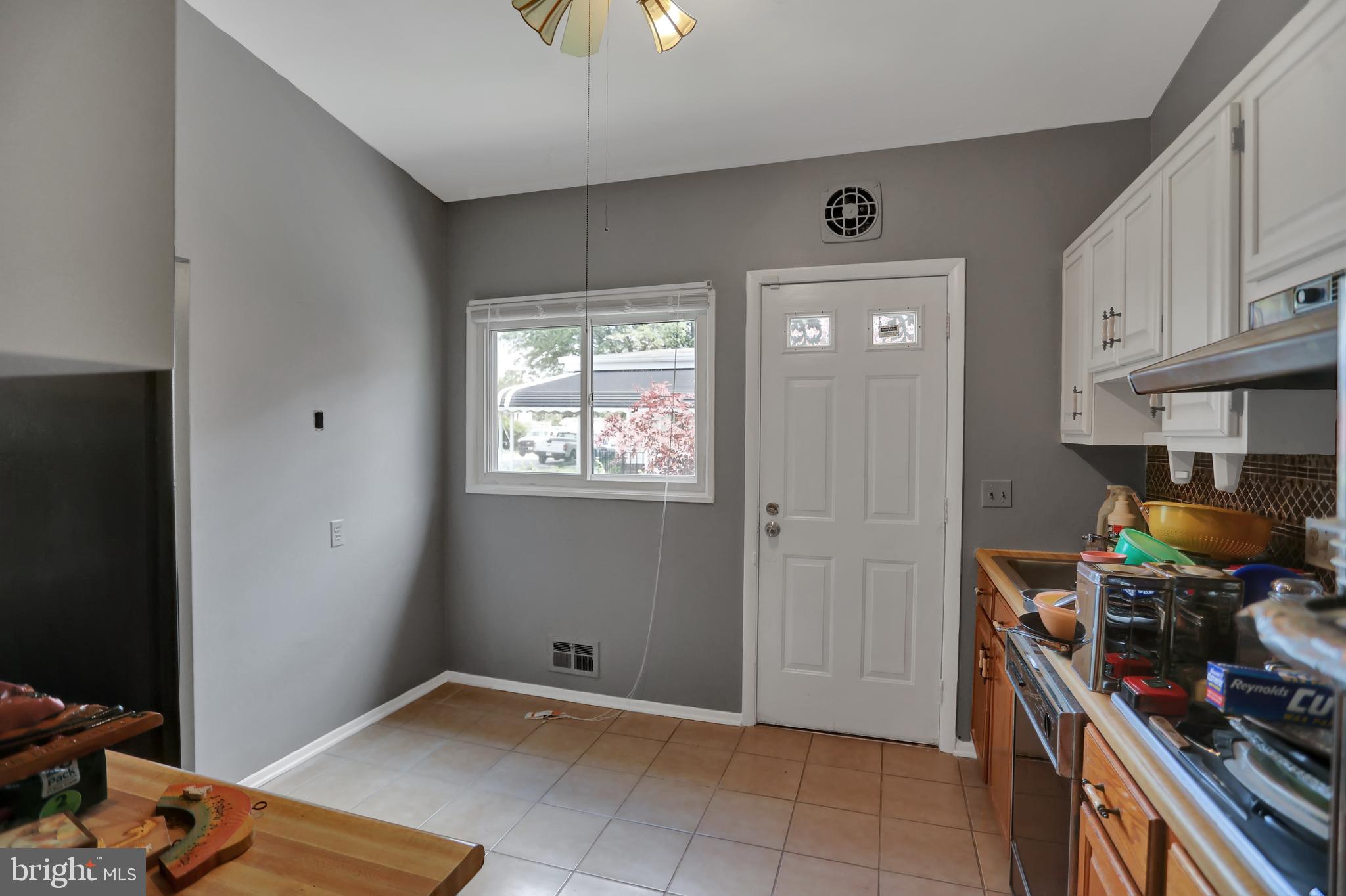 ROBIN HILLS - Residential