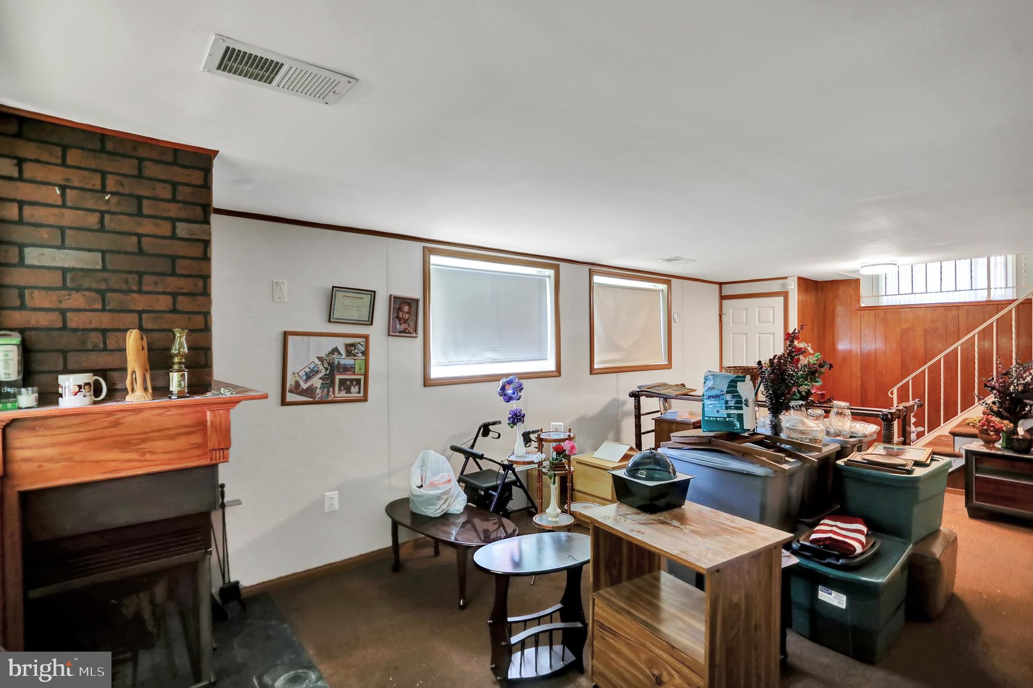 ROBIN HILLS - Residential