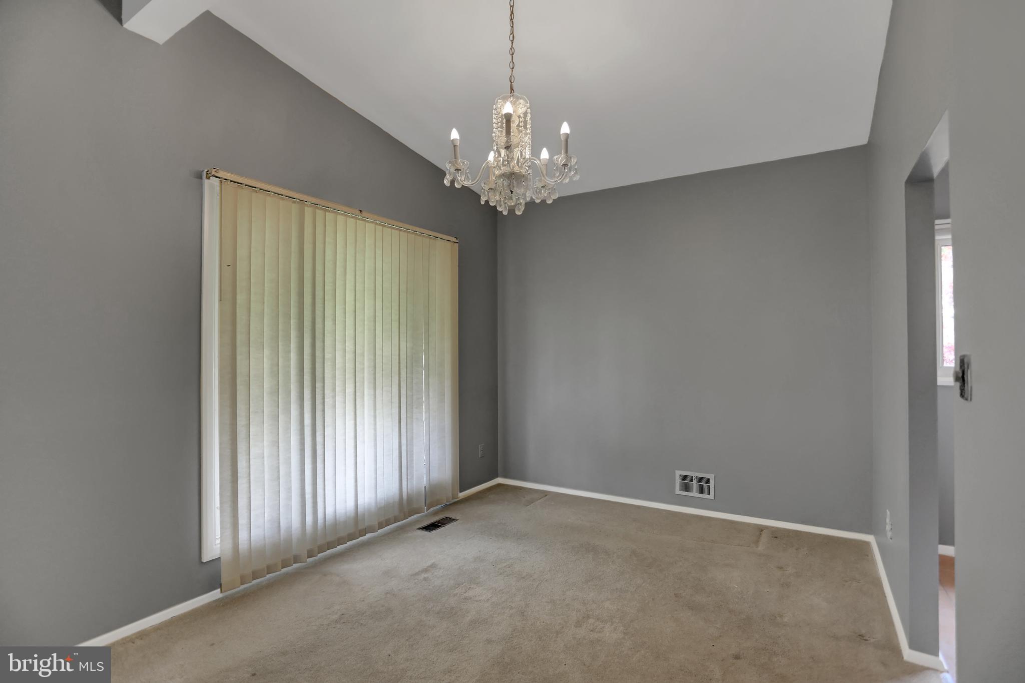 ROBIN HILLS - Residential