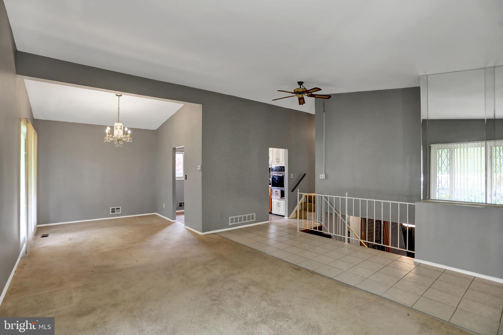 ROBIN HILLS - Residential