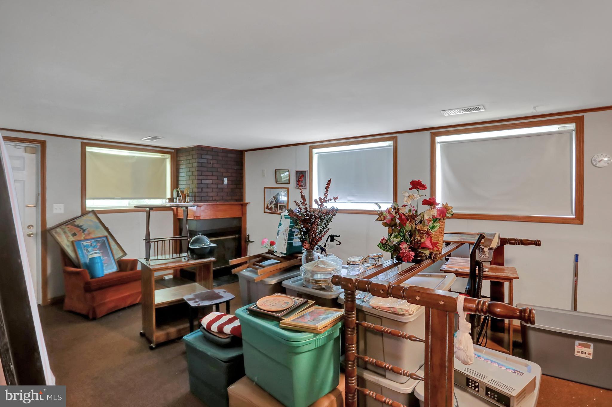 ROBIN HILLS - Residential