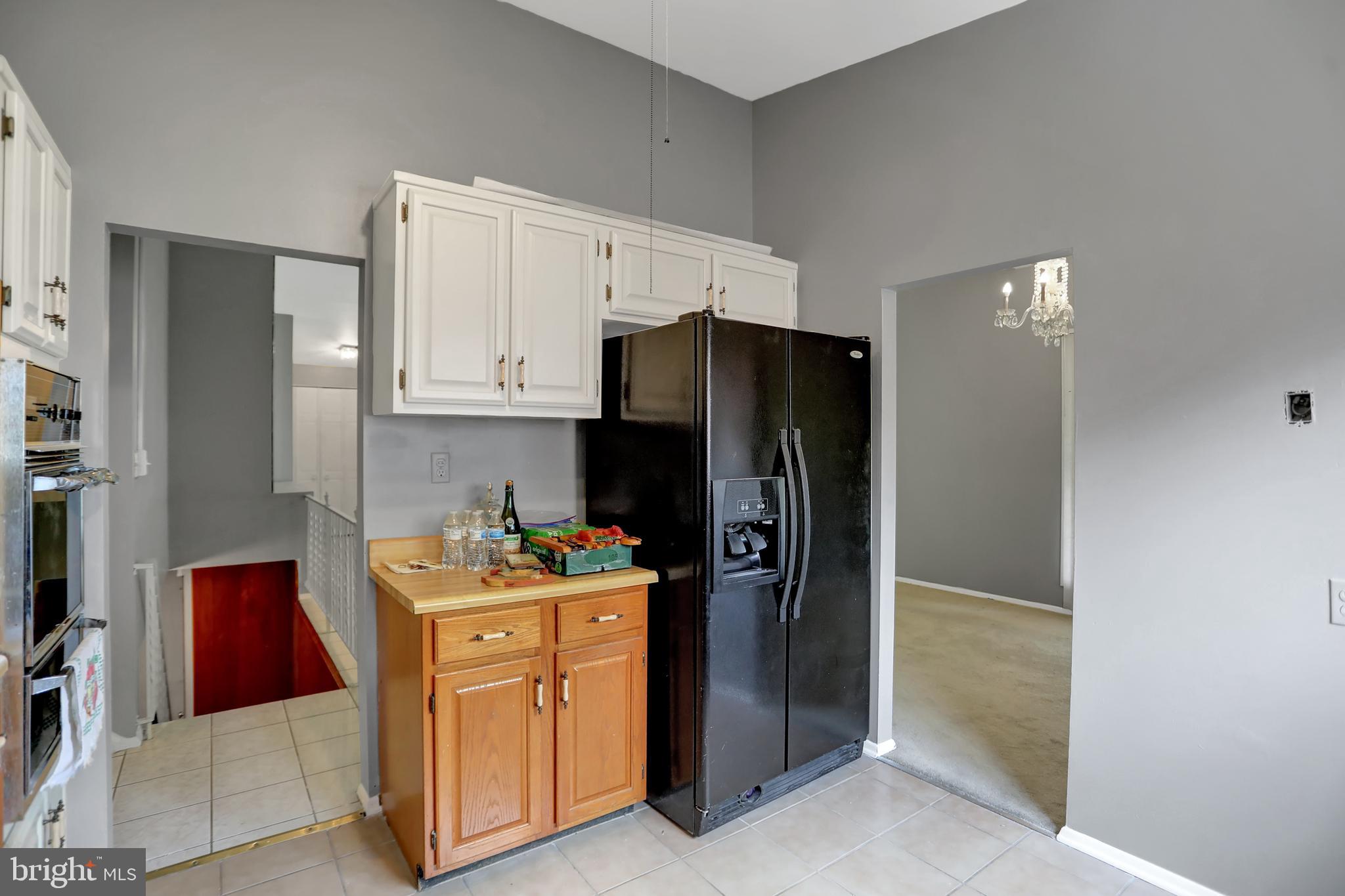 ROBIN HILLS - Residential