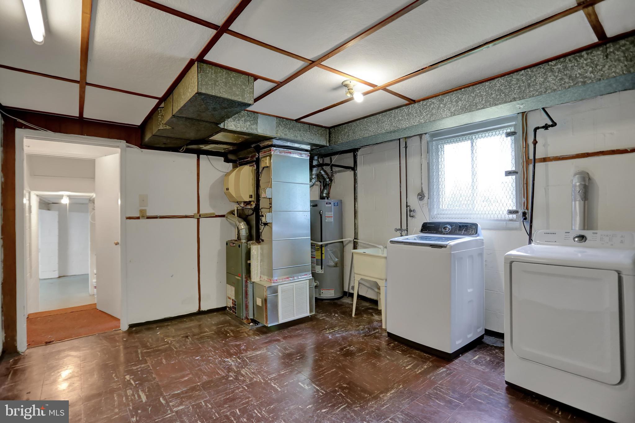 ROBIN HILLS - Residential