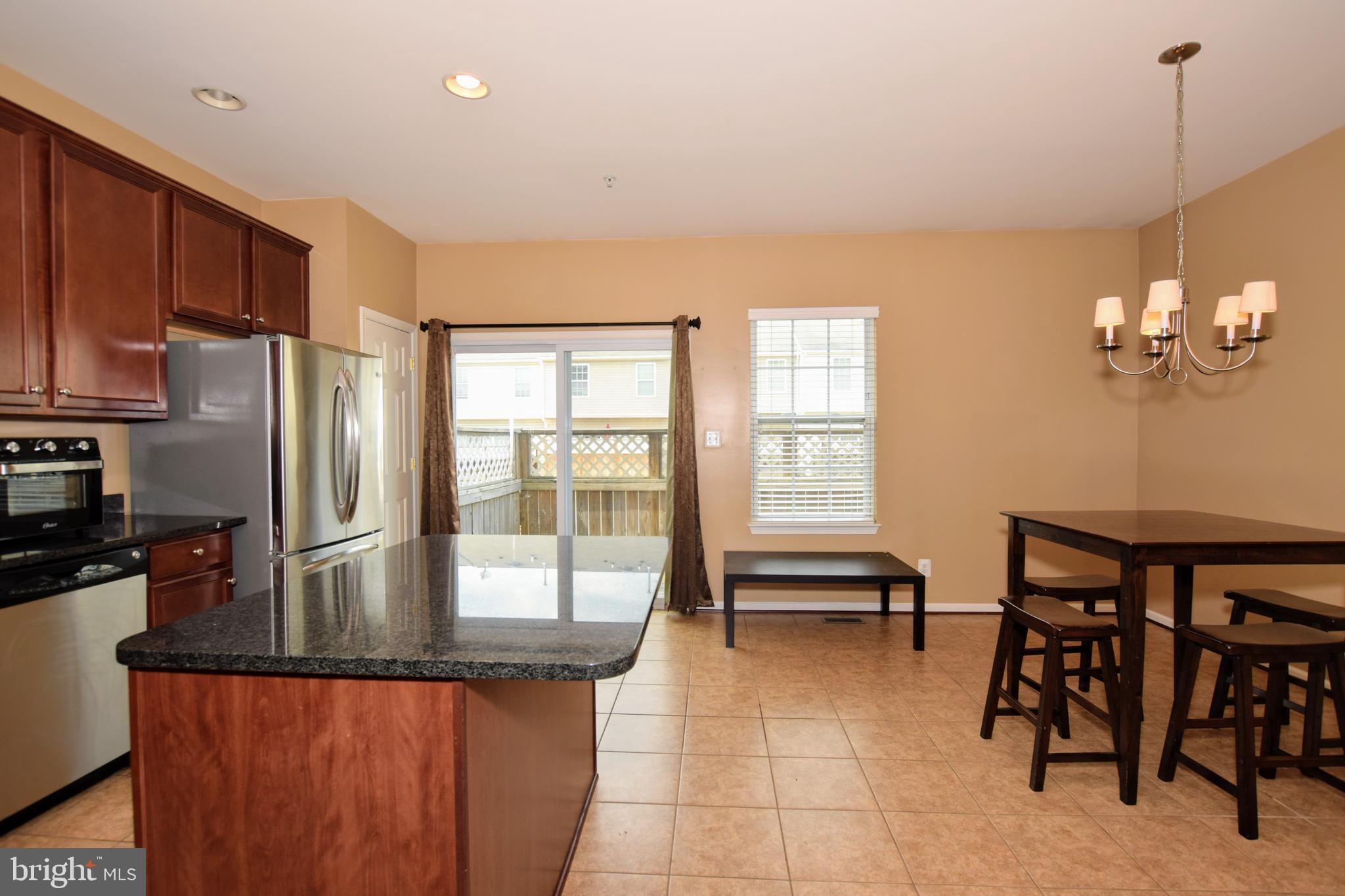 HOLLY WOODS - Residential